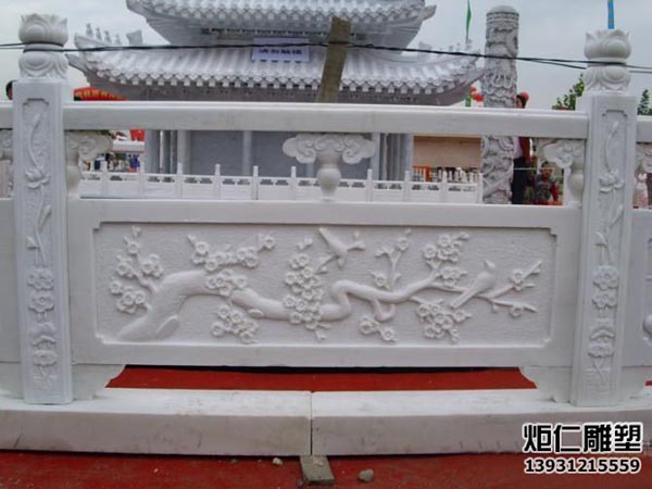 汉白玉栏杆的常见应用场景(图1) 234a6b6578edc6f9b7e166d14f1a64b3_1-230422101311Z7.jpg