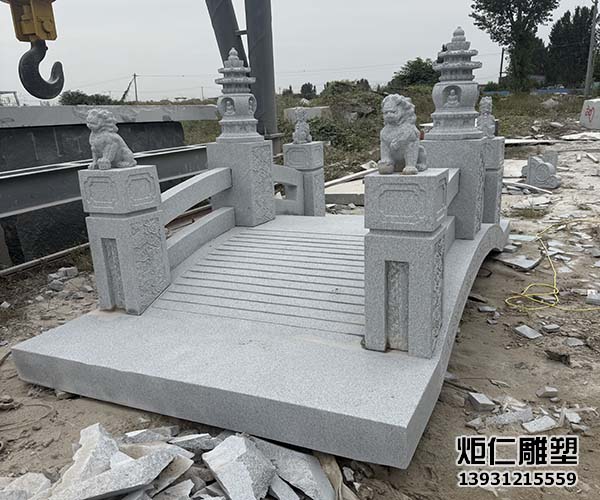 芝麻白佛塔桥(图1) 2.jpg